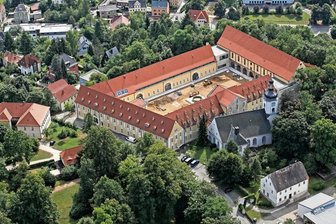 Das Clara-Wieck-Gymnasium.