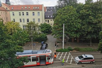 Zwickau: Unfall mit Straßenbahn - In Zwickau ist es zu einem Unfall mit einer Straßenbahn gekommen.