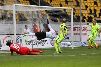 Zwickau unterliegt Wiesbaden -