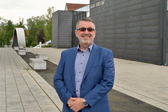 Zwickau: VW-Führungskraft erhält Honorarprofessur an der Westsächsischen Hochschule - Dr. Holger Naduschewski ist zum Honorarprofessor an der Westsächsischen Hochschule Zwickau bestellt worden.