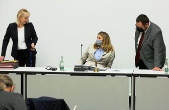 Zwickauer CDU: Wir sind jetzt in der Opposition - Kathrin Köhler (links) gehört dem Rathaus-Dreigestirn nicht mehr an. Künftig nimmt die parteilose Silvia Queck-Hänel neben OB Constance Arndt (BfZ) und Finanzbürgermeister Sebastian Lasch (SPD) Platz.