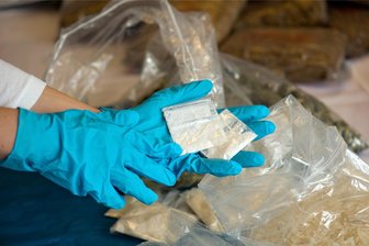 Zwickauer Drogendealer bleibt im Gefängnis: Auch das Landgericht spricht Imbissbetreiber schuldig - Die Droge Crystal Meth (Symbolfoto) wurde in einem Zwickauer Dönerladen unter dem Ladentisch verkauft.
