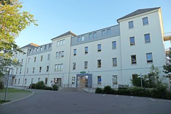 Zwickauer Heinrich-Braun-Klinikum zieht weitere Fachabteilungen von ehemaliger Paracelsus-Klinik ab - Die ehemalige Paracelsus-Klinik, die nur noch Standort Werdauer Straße heißt, wird umstrukturiert.