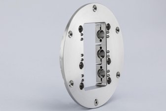 Zwickauer Hochschule und Unternehmen kooperieren für saubere Medizintechnik - Ein Bauteil für die Medizintechnik. Die WHZ forscht an neuen Technologien.