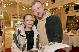 Zwickauer Hochzeitsmesse: Wie Paare aus Westsachsen den schönsten Tag des Lebens planen - Verena Schumm und Georg Schimming wollen dieses Jahr im Dezember standesamtlich heiraten.