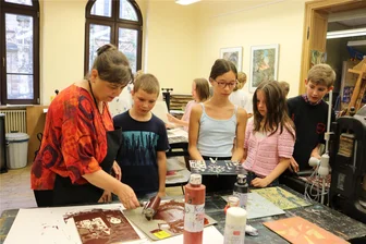 Zwickauer Kunstverein veranstaltet wieder eine Werkstattwoche - Annette Fritzsch leitet seit über 30 Jahren die Kinder- und Jugend-Grafik-Workshops des Zwickauer Kunstvereins.