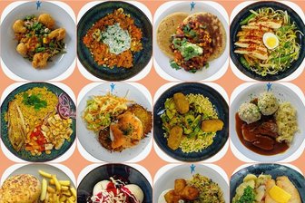 Zwickauer Mensa setzt auf vegetarische und vegane Gerichte: Was steckt dahinter? - Das Auge isst mit. Eine Auswahl an Mensa-Gerichten. Obere Reihe (v. l.): Blumenkohlnuggets mit Mango-Chutney auf Gewürzbratreis, Bulgur-Gemüsepfanne, Polenta-Pancakes mit Bohnen-Mais-Chili-Guacamole, Japanische Ramen mit Hähnchen. Mittlere Reihe: Teriyaki-Tofu-Bowl mit Curryreis, Kartoffelrösti mit Räucherlachs und Dill-Sauerrahm-Dip, Gemüsekroketten mit Wok-Gemüse und Ebli, Schmorbraten mit Semmelknödel und Bayrisch Kraut. Untere Reihe: Onion-Cheeseburger mit Pommes Frites, Hefeklöße mit Vanillesoße und Heidelbeer-Dip, Fischnuggets an Sauce Tartare mit Gemüsepfannenreis, Buntbarschfilet mit Kartoffeln und Radieschensalat. 
