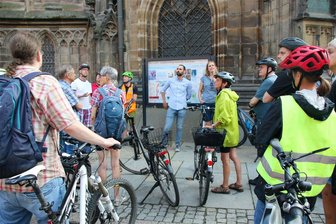 Zwickauer Oberbürgermeisterin lädt zu Einwohnerversammlung auf Rädern ein - Eine Einwohnerversammlung auf Rädern findet in Zwickau nicht zum ersten Mal statt.