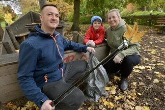 Zwickauer packen im Schlobigpark an: Warum der Herbstputz keine Einmal-Aktion bleiben soll - 