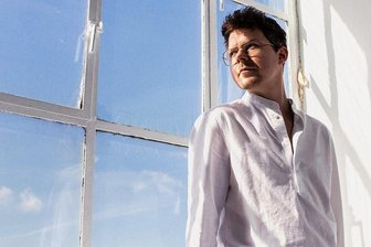Zwickauer Pianist Sascha Stiehler gibt erstes Soloalbum heraus: Wie ein lauter Typ klingt, wenn er leise ist - Sascha Stiehler aus Zwickau hat jetzt das erste Mal ganz in eigener Sache in die Tasten gegriffen.