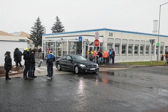 Zwickauer Stadtrat: Räte fordern Aufhebung der Schließungspläne von GKN Driveline - Das Gelenkwellenwerk im Zwickauer Stadtteil Mosel steht vor der Schließung. 