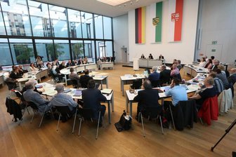 Zwickauer Stadtrat: SPD bildet gemeinsame Fraktion mit Grünen und Tierschutzpartei - Eine Sitzung des alten Stadtrates in Zwickau. Der neue Stadtrat kommt am 22. August zu seiner konstituierenden Sitzung zusammen.