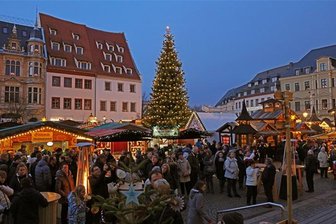 Zwickauer Weihnachtsmarkt profitiert von milden Temperaturen - Kurz bevor die Hütten auf dem Zwickauer Weihnachtsmarkt für dieses Jahr schließen, hat der Veranstalter Kultour Z. ein positives Fazit gezogen.