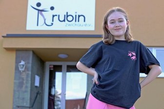 Zwickauerin ist Sachsens beste Hip-Hop-Tänzerin - Anika-Sophie Gehrisch steht als beste sächsische Hip-Hop-Tänzerin für den Bundessieg in der Kategorie Young Teens zur Wahl.