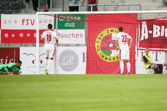 Zwickaus Chancenwucher wird bestraft - Michael Vitzthum erzielt das 1:0.