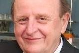 Zwickaus Landrat kritisiert Corona-Schutz-Verordnung: "Einfach daneben" - Zwickaus Landrat Christoph Scheurer kritisiert Sachsens Sozialministerin wegen Kontaktbeschränkungen.