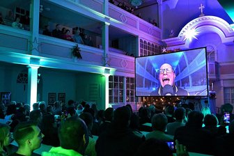 Zwischen den Jahren: Was man in der Region Mittweida erleben kann - Die Orgelkonzerte der besonderen Art gibt es am 27. und 28. Dezember in Grünlichtenberg in Mittelsachsen. Nico Wieditz spielt dann auch Rammstein und „Drei Haselnüsse für Aschenbrödel“.