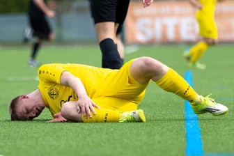 Zwischen Feier und Frust: VfB Fortuna Chemnitz begeht 125. Geburtstag im Schatten der Abstiege - Ein Symbolbild. Der VfB Fortuna Chemnitz erlebt eine schwierige Spielzeit mit schmerzhaften Abstiegen.