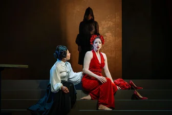 Zwischen Glanz und Elend: „La Traviata“ im Chemnitzer Opernhaus -