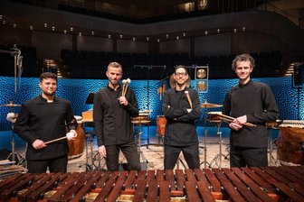 Zwischen Klassik, Pop und Jazz: Elbtonal Percussion gastiert in Bad Elster -