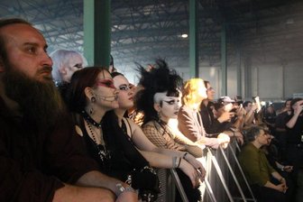 Viel Schwarz und gute Stimmung gab es bei den Konzerten des diesjährigen WGT.