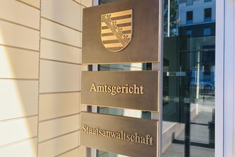 Zwischen Liebe und Hass: Freibergerin soll aus Eifersucht Straftaten begangen haben - Am Chemnitzer Amtsgericht wird gegen eine 41-jährige Freibergerin verhandelt.