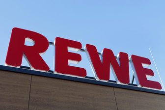 Zwischen Sorgen und Vorfreude: Debatte um möglichen neuen Rewe-Supermarkt in Aue - Eröffnet der Handelskonzern Rewe bald in Aue eine Filiale? Diese Frage wird derzeit in der Stadt diskutiert.