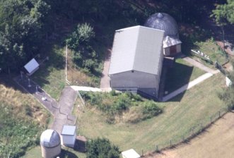 Zwischen Wissenschaft und Mythologie - Blick auf die Sternwarte samt Planetarium in Planitz.