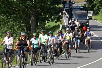 Zwist um Radweg zwischen Glauchau und Remse - Radler auf Protestfahrt an der Remser Bastei. 