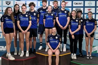 Zwölf Medaillen für Landesstützpunkt - Die erfolgreichen Schwimmerinnen und Schwimmer des Landesstützpunktes aus Chemnitz bei der Kurzbahn-DM in Wuppertal.