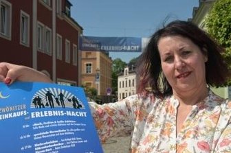 Zwönitzer Innenstadt lockt zur Einkaufsnacht - Heike Nemeth, Inhaberin des Geschäfts "Wit Boy & Girls", gehört zu den Initiatoren der Modenschau zur Einkaufsnacht.