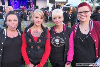 Engel in Zivil Pfingstparty - 